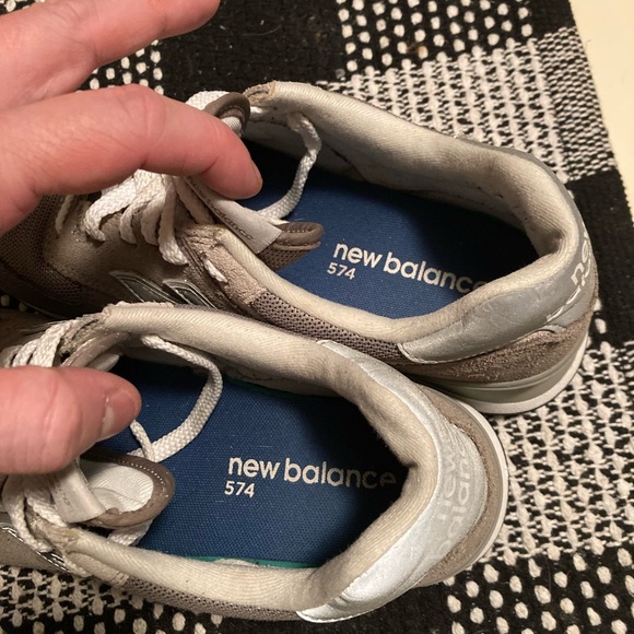 New Balance 574 Classic Like New sz 9 - Picture 5 of 7